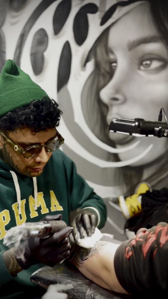 Leonardo Trillos · Tatuador en Valencia